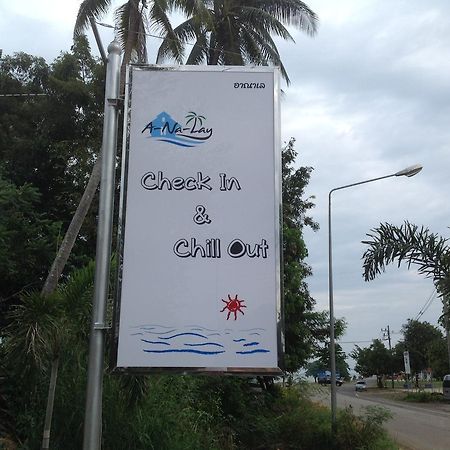 Check In And Chill Out Hotel Ban Laem Sok Ngoại thất bức ảnh