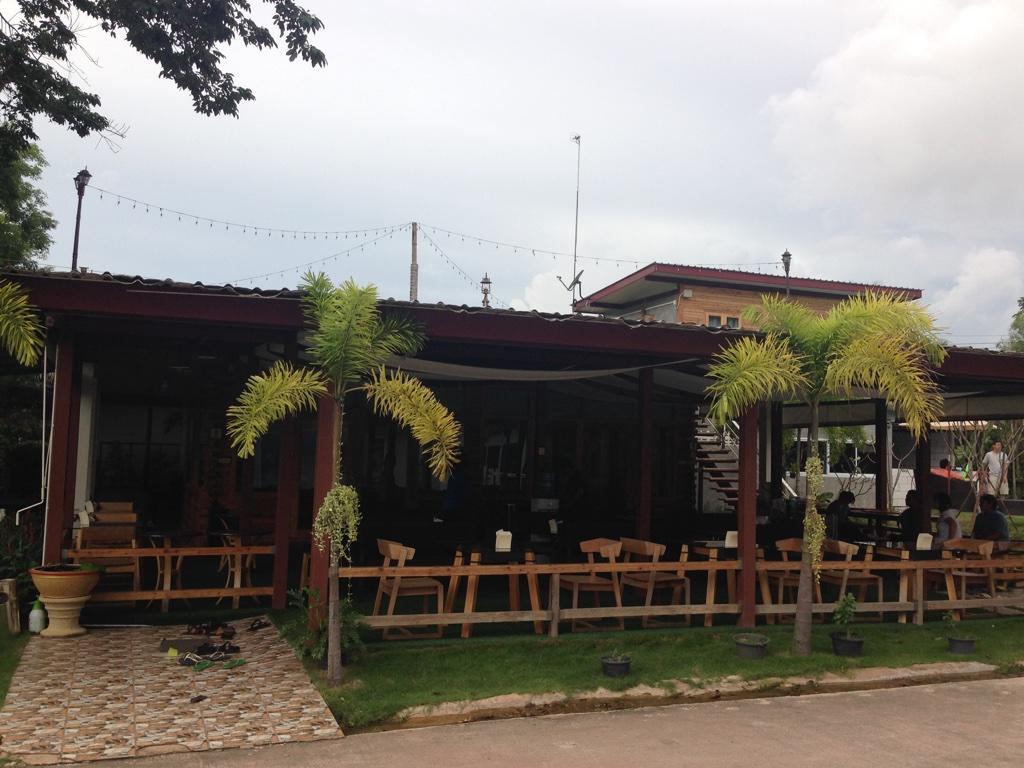 Check In And Chill Out Hotel Ban Laem Sok Ngoại thất bức ảnh