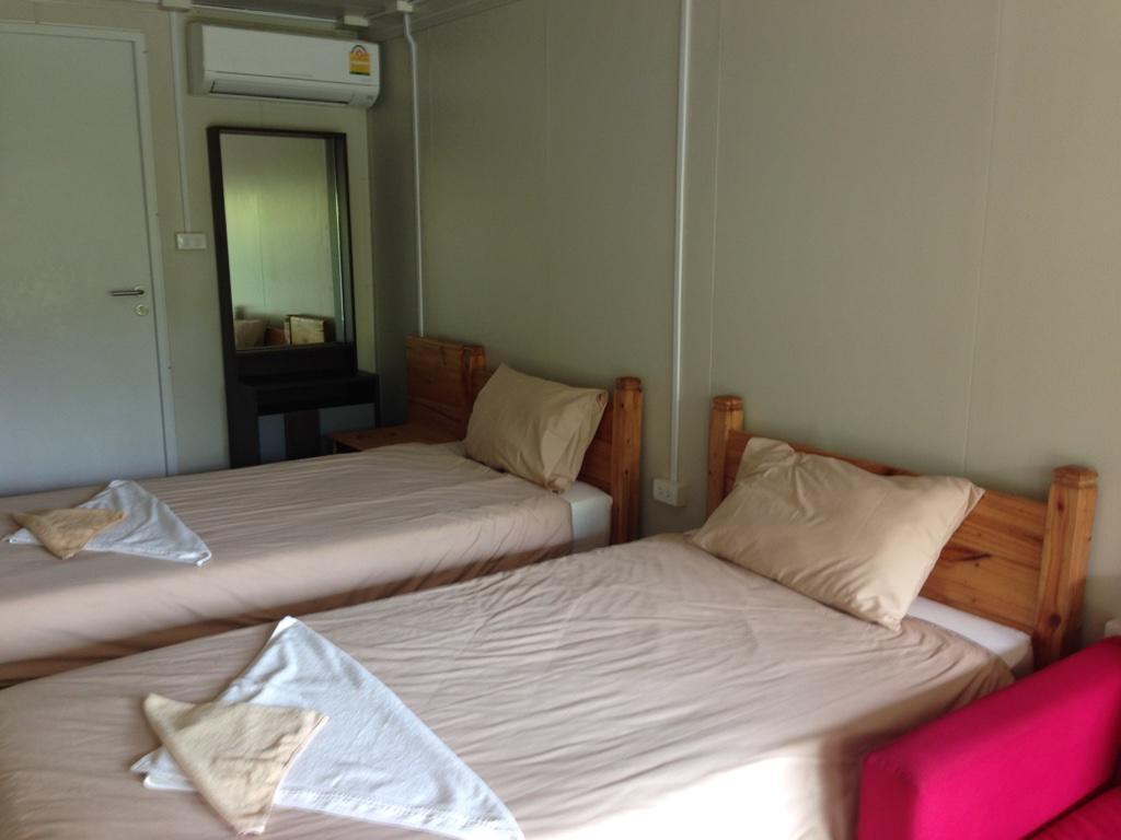 Check In And Chill Out Hotel Ban Laem Sok Ngoại thất bức ảnh